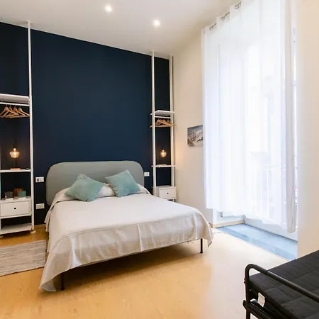 Calaba Chiaia * Νάπολη