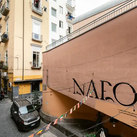 Calaba Chiaia Apartmán Neapol