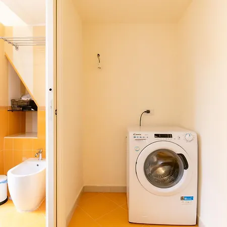 Calaba Chiaia Неаполь